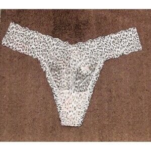 NWT Victoria's Secret pink & gray lace Thong panty